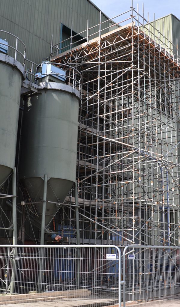 <h4>Coleshill STW, Birmingham .</h4> <p>Heavy Duty Designed Loading Bay Scaffold, to give access for removal of a centrifuge.</p>
