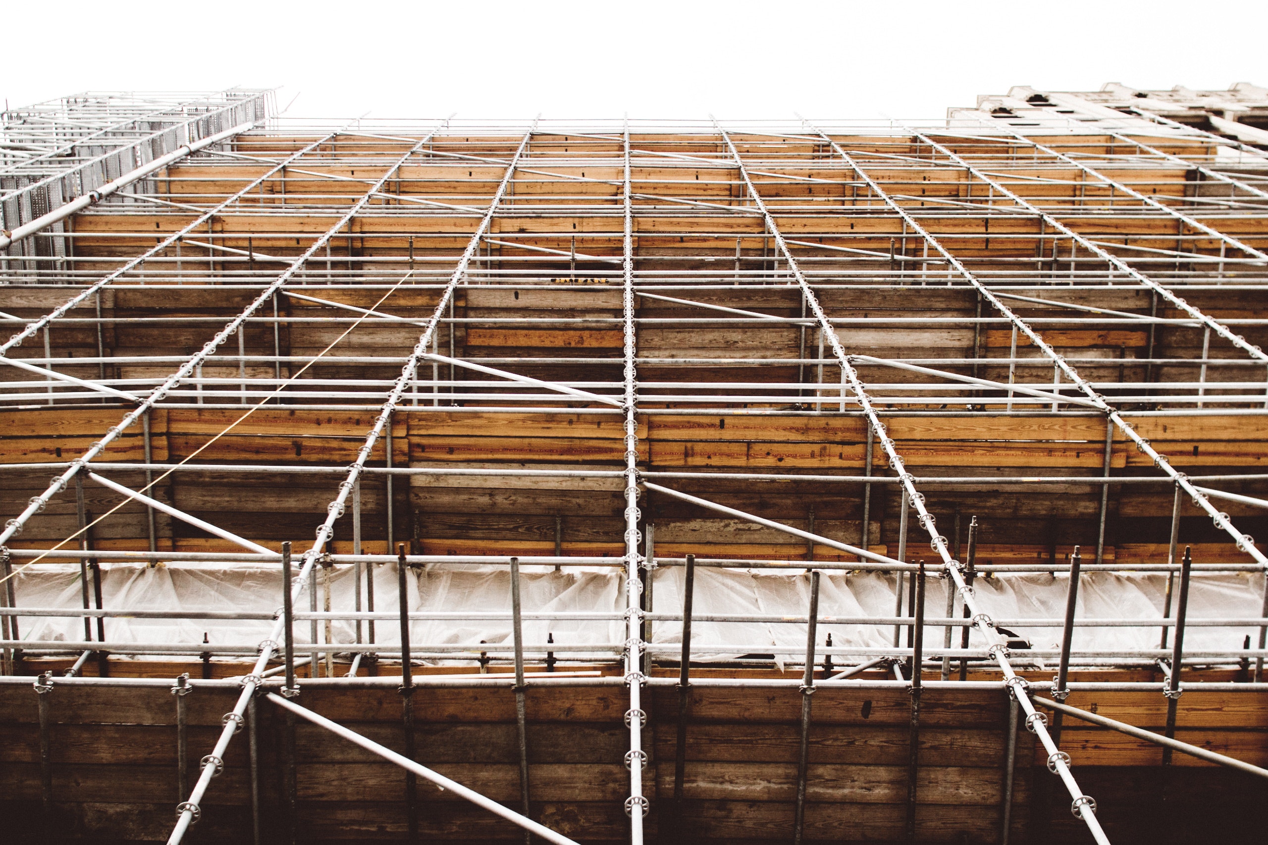 An image of putlog scaffolding